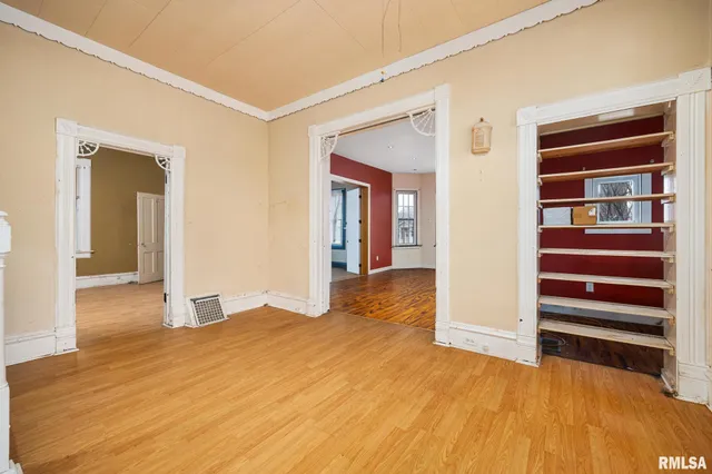 $57,500 | 318 Washington Street, Pekin, IL 61554