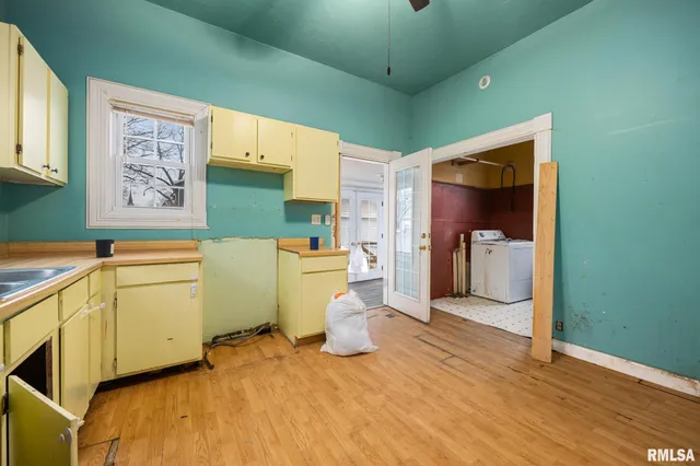 $57,500 | 318 Washington Street, Pekin, IL 61554