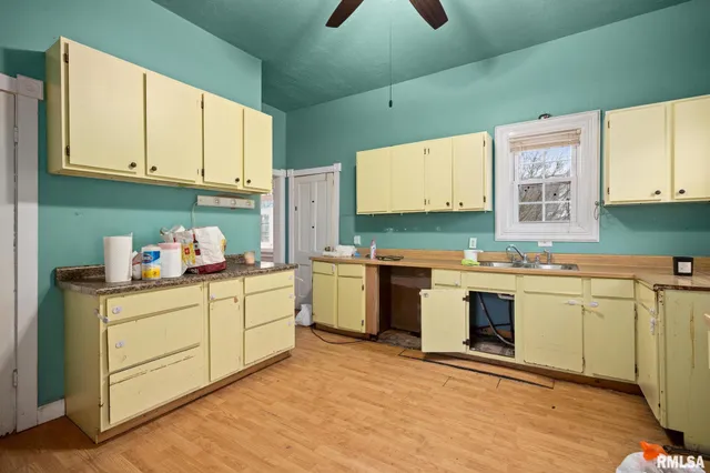 $57,500 | 318 Washington Street, Pekin, IL 61554