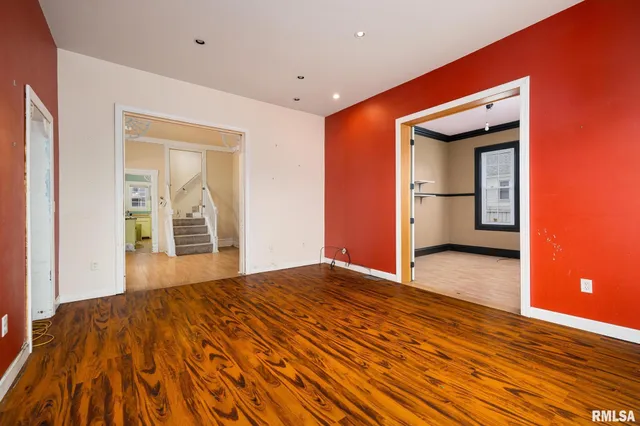 $57,500 | 318 Washington Street, Pekin, IL 61554