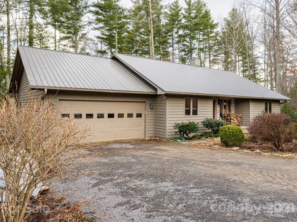 154 Joe Jenkins Road Fairview, NC 28730 - Photo 2 of 33 Gallery Image 2