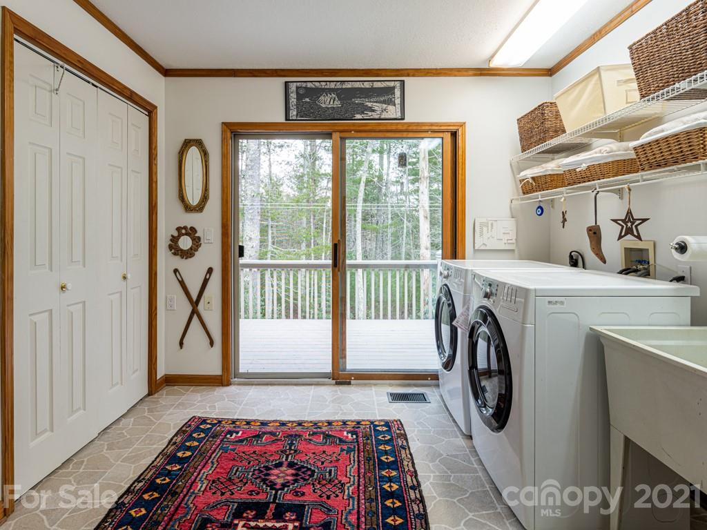 154 Joe Jenkins Road Fairview, NC 28730 - Photo 23 of 33 Gallery Image 23