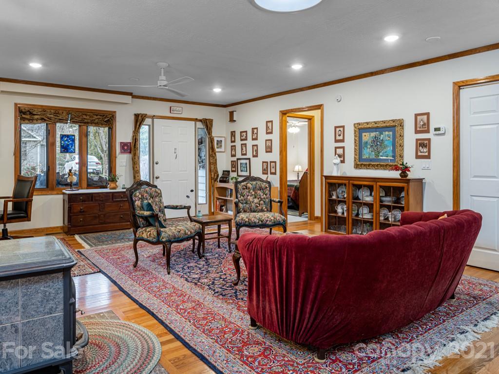 154 Joe Jenkins Road Fairview, NC 28730 - Photo 10 of 33 Gallery Image 10