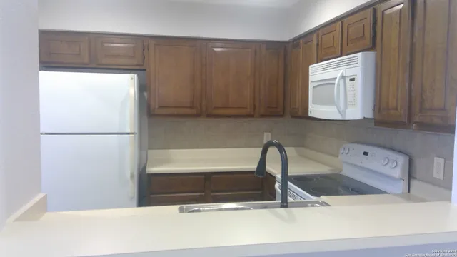 $1,450 | 7738 Chambers Road, Unit 608, San Antonio, TX 78229