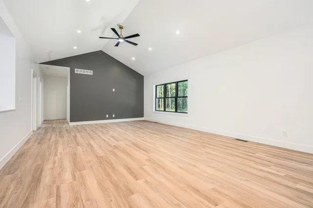 $587,500 | 3981 112th Avenue, Allegan, MI 49010