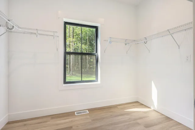 $587,500 | 3981 112th Avenue, Allegan, MI 49010