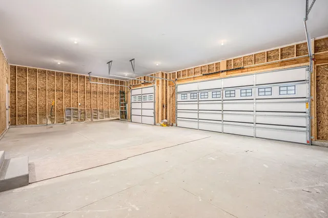 $587,500 | 3981 112th Avenue, Allegan, MI 49010