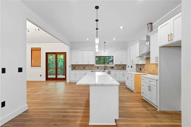 $725,000 | 2337 Willow Bend Drive, Kernersville, NC 27284