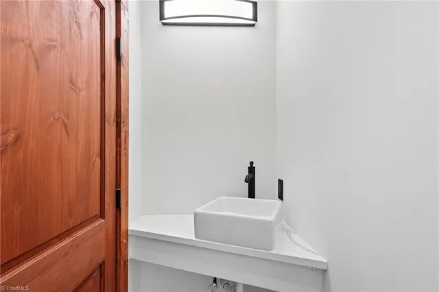 $725,000 | 2337 Willow Bend Drive, Kernersville, NC 27284