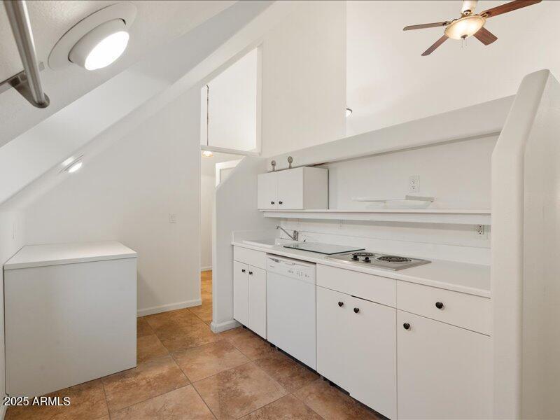2648 N Ridge Mesa, AZ 85203 - Photo 25 of 38 25-En suite Kitchen