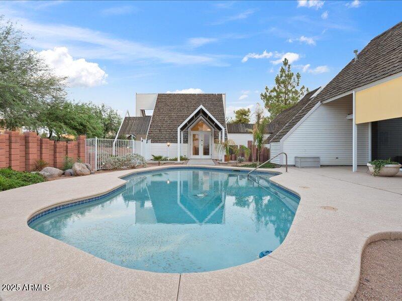 2648 N Ridge Mesa, AZ 85203 - Photo 28 of 38 28-Pool Area