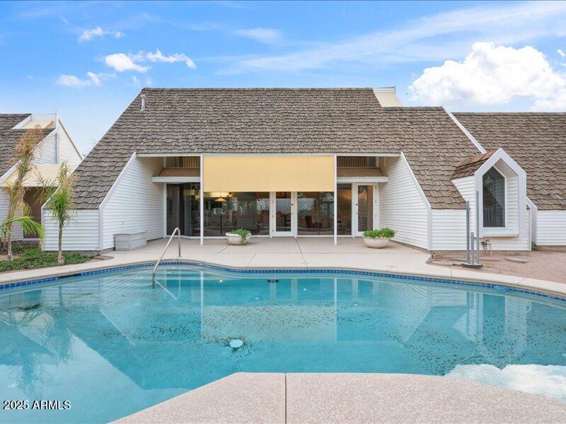2648 N Ridge Mesa, AZ 85203 - Photo 31 of 38 31-Pool Area