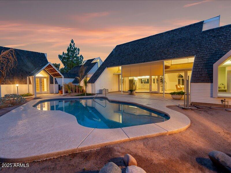 2648 N Ridge Mesa, AZ 85203 - Photo 34 of 38 34-Twilight