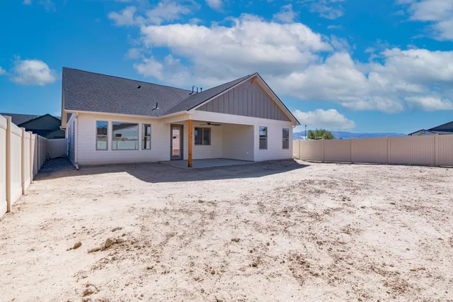 $587,900 | 2356 Green Apple Drive, Grand Junction, CO 81505