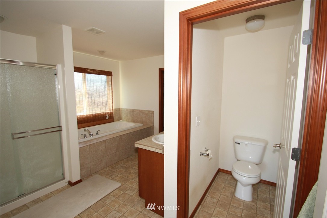 18040 Joseph Drive Southwest Rochester, WA 98579 - Photo 11 of 17 Gallery Image 11