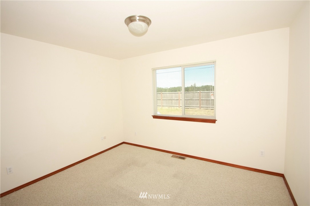 18040 Joseph Drive Southwest Rochester, WA 98579 - Photo 13 of 17 Gallery Image 13