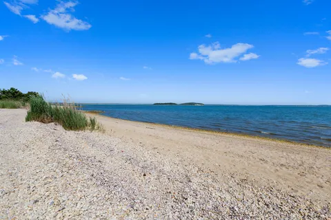 29 Harry's Lane, Sag Harbor, NY 11963