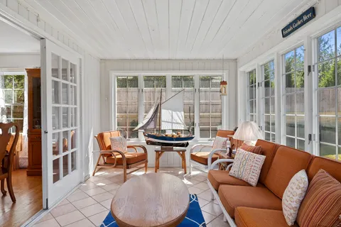 29 Harry's Lane, Sag Harbor, NY 11963