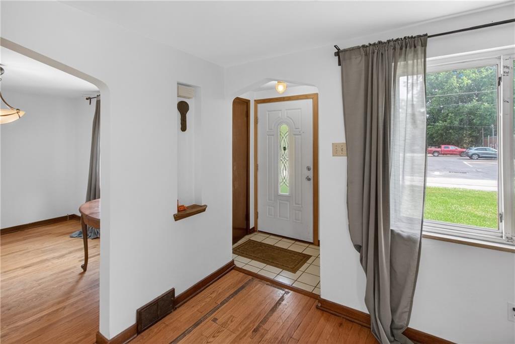 1420 Homestead Road Verona, PA 15147 - Photo 5 of 34 a view of an entryway door
