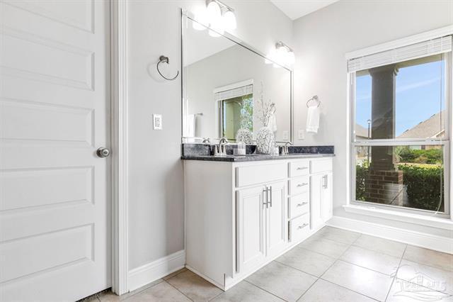 8016 Woodbrook Road Pensacola, FL 32526 - Photo 16 of 43