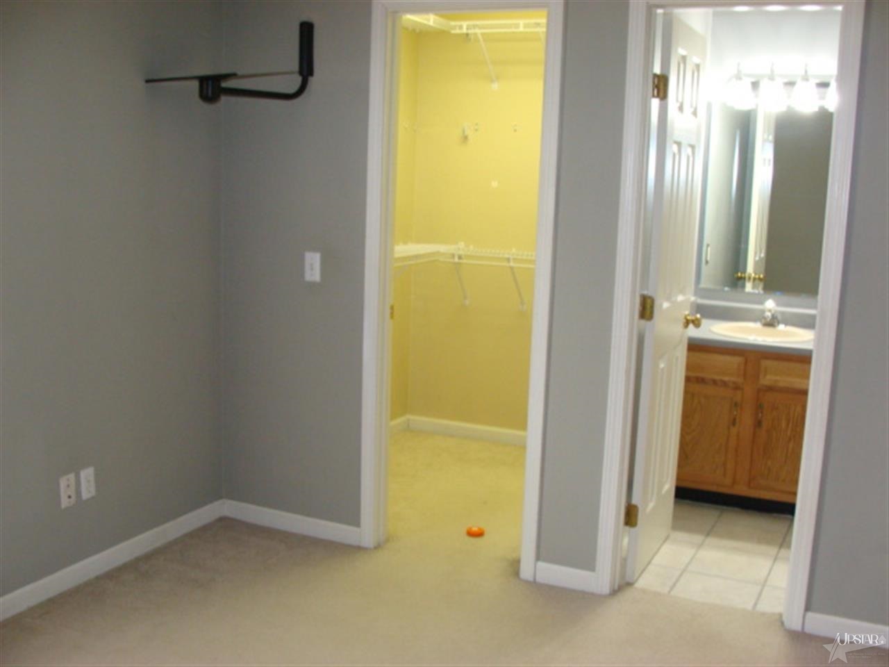 3209 Cedar Ridge Run Fort Wayne, IN 46808 - Photo 11 of 25 Gallery Image 11