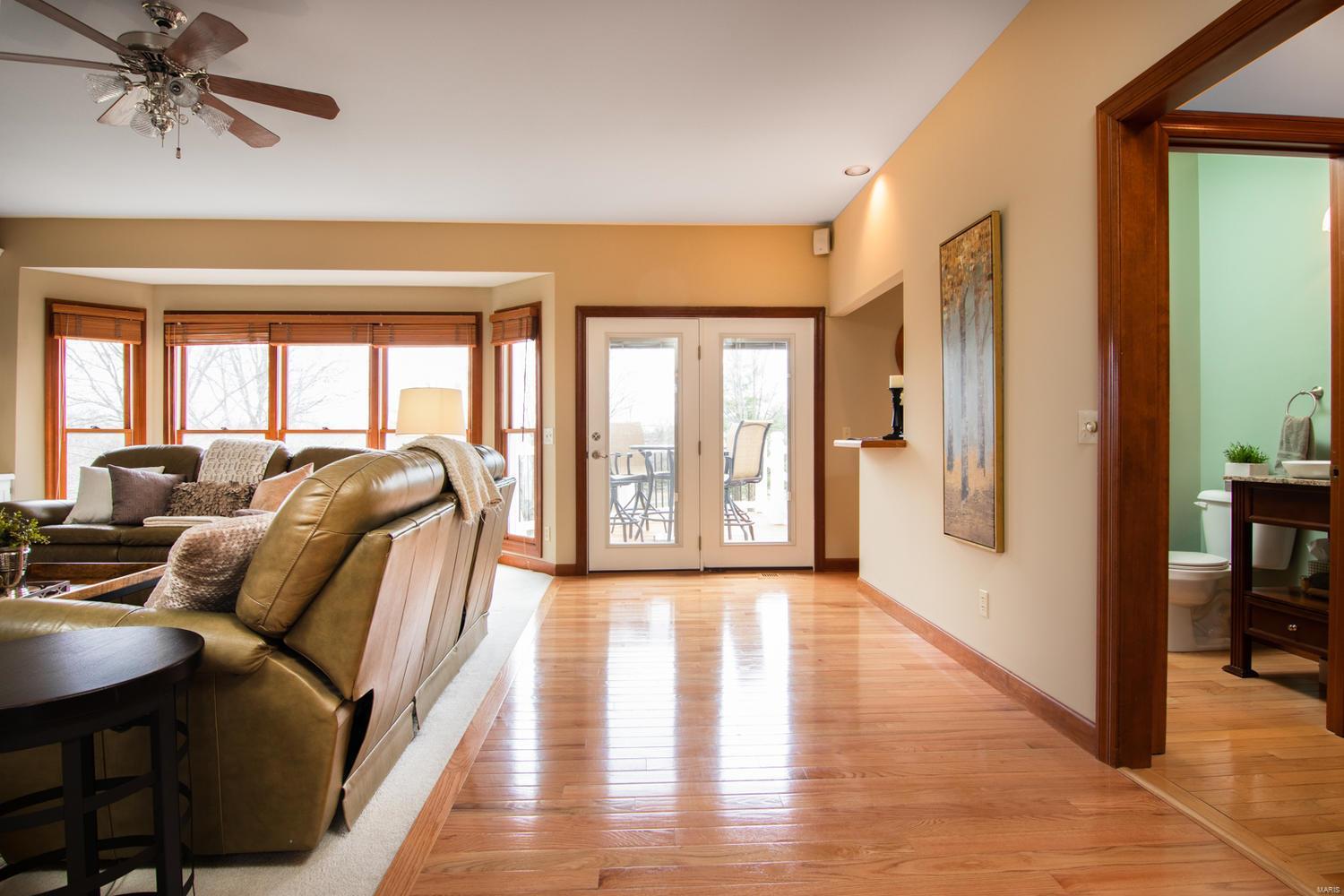 78 Gillette Field Close Weldon Spring, MO 63304 - Photo 10 of 43 Gallery Image 10