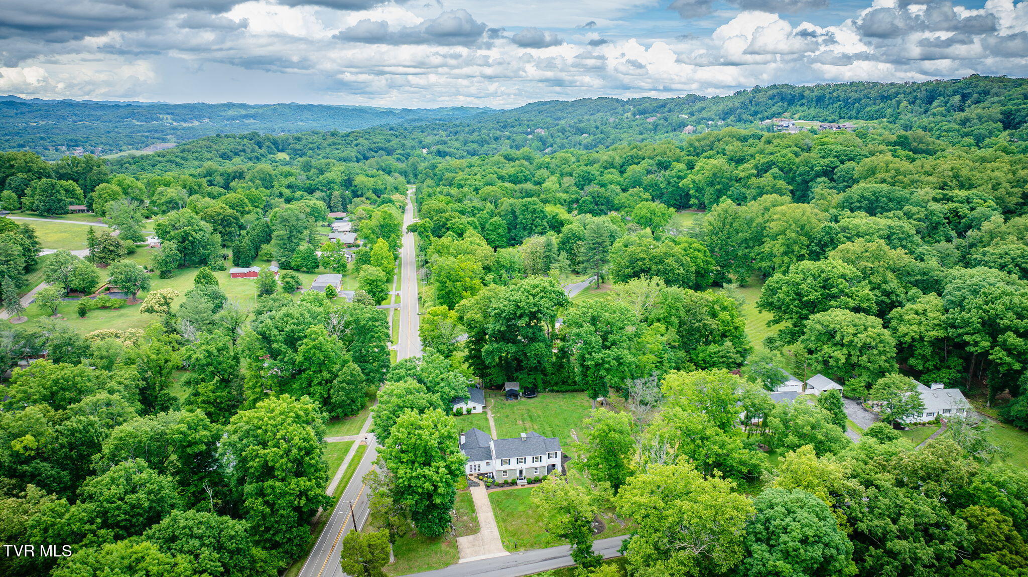 4302 Stagecoach Road Kingsport, TN 37664 - Photo 46 of 51 102