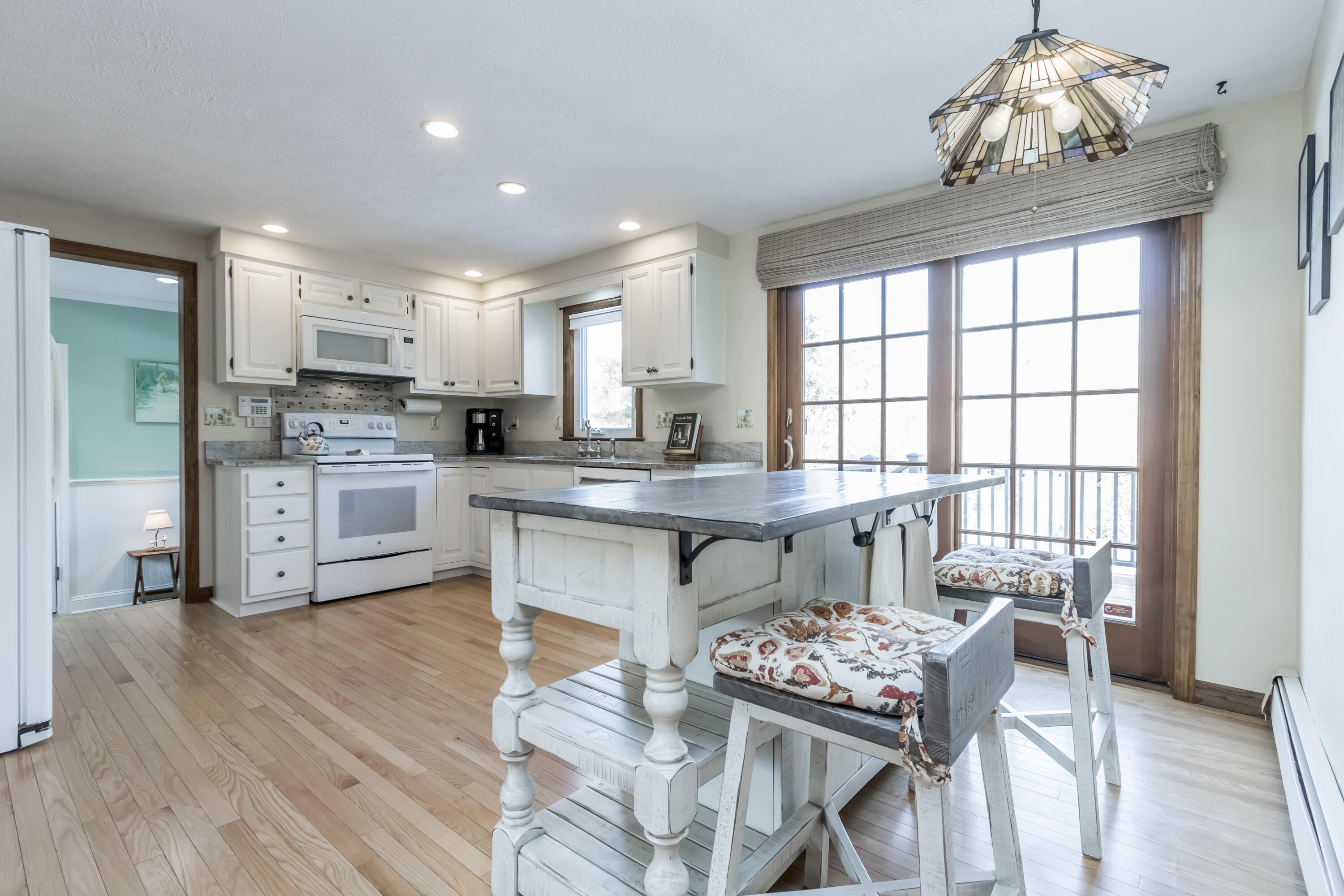 89 Clapboard Road Portland, ME 04103 - Photo 9 of 53 20240222JS-71022