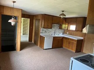 $184,900 | 213 North 4th Street, Palmyra, WI 53156