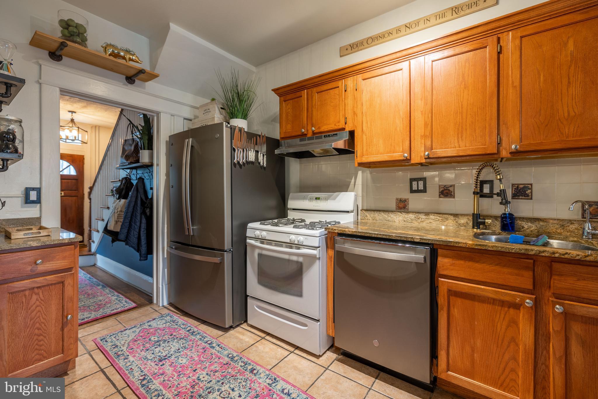 422 17th Street Southeast Washington, DC 20003 - Photo 13 of 59