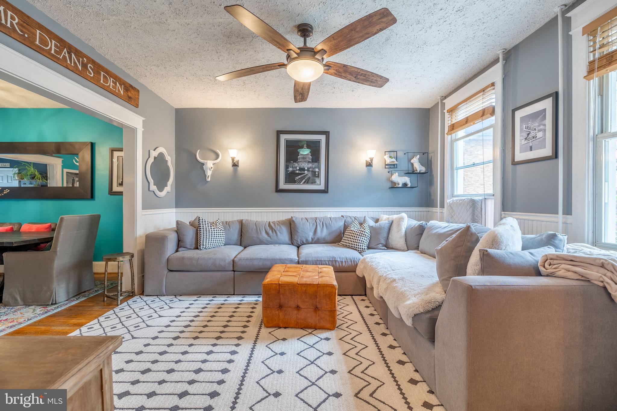 422 17th Street Southeast Washington, DC 20003 - Photo 7 of 59 HUGE Living Room