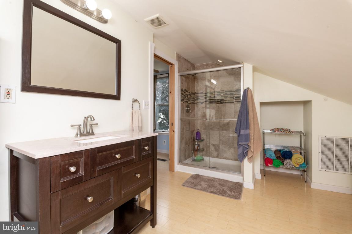 8213 Northview Road Baltimore, MD 21222 - Photo 20 of 31