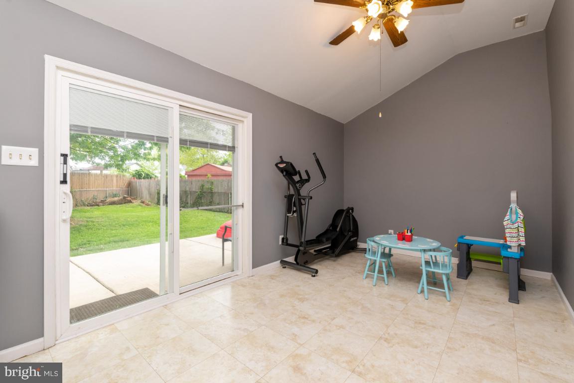 8213 Northview Road Baltimore, MD 21222 - Photo 23 of 31