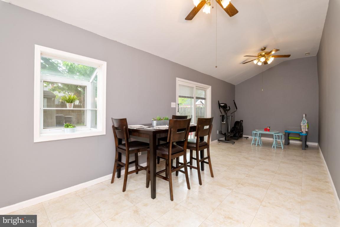 8213 Northview Road Baltimore, MD 21222 - Photo 7 of 31