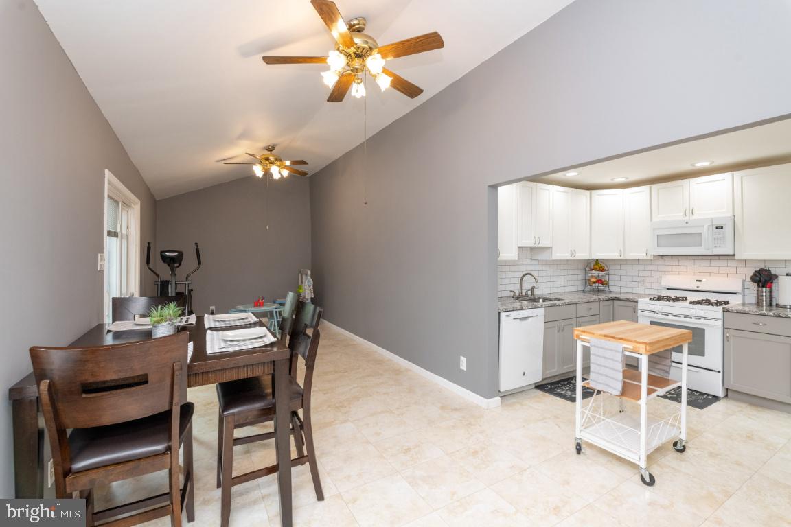 8213 Northview Road Baltimore, MD 21222 - Photo 8 of 31
