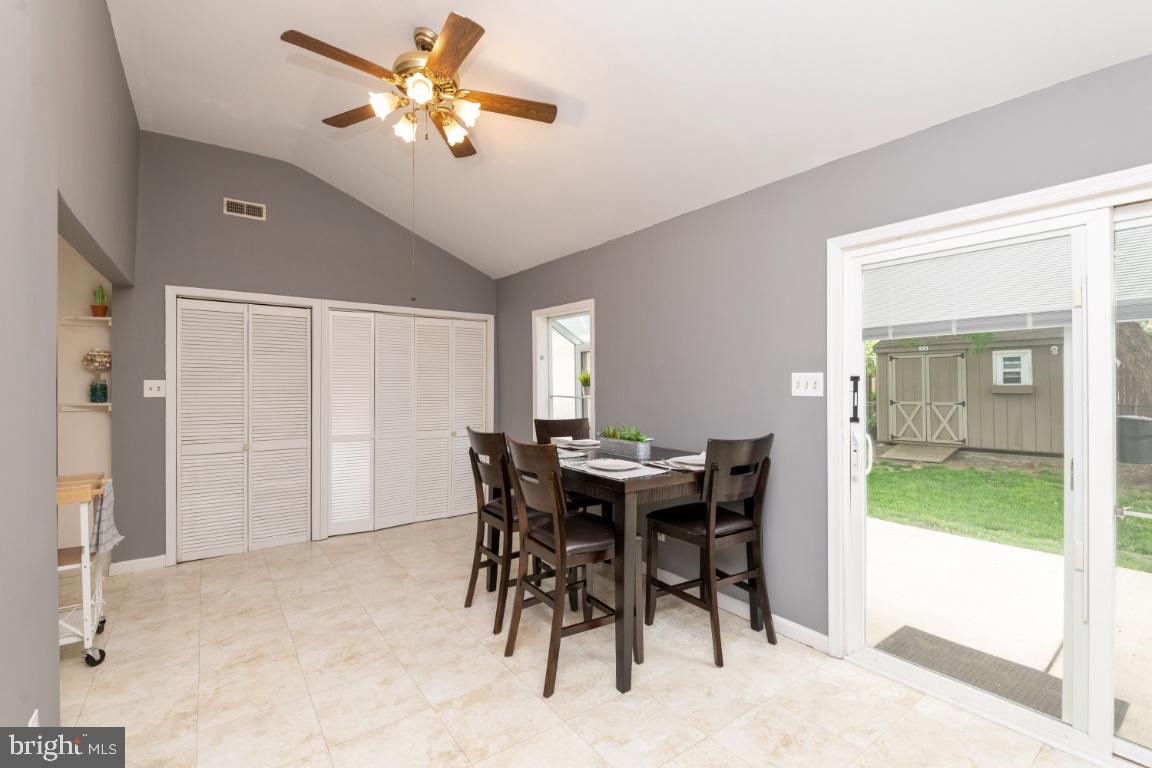 8213 Northview Road Baltimore, MD 21222 - Photo 9 of 31