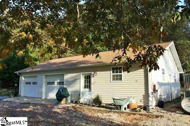 330 Bates Crossing Road Travelers Rest, SC 29690 - Photo 18 of 36