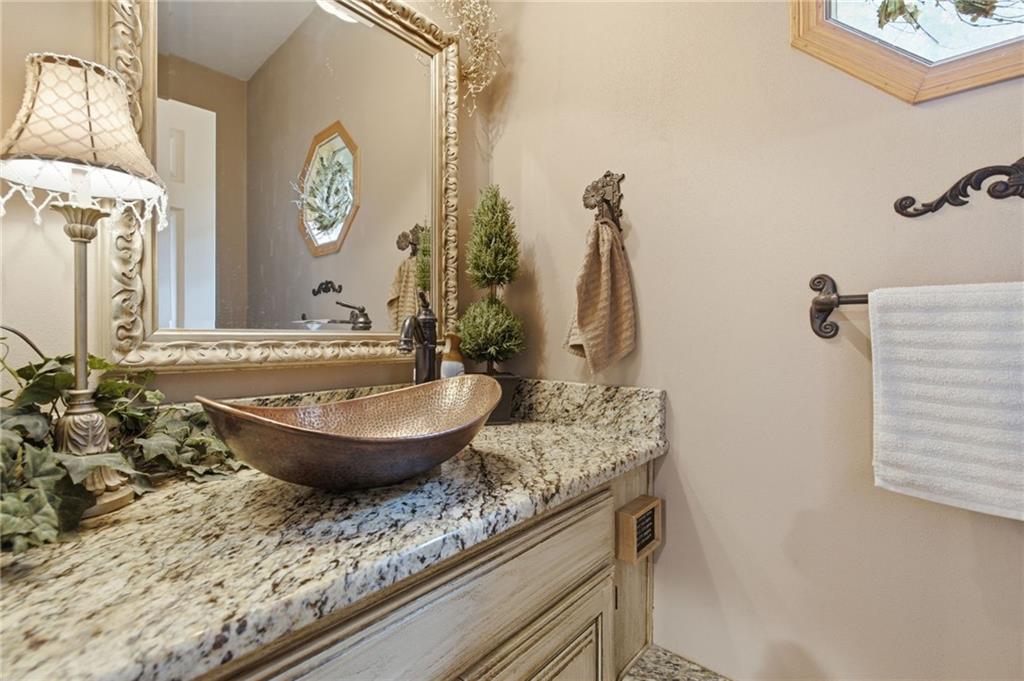 5710 Pflumm Road Shawnee, KS 66216 - Photo 19 of 55