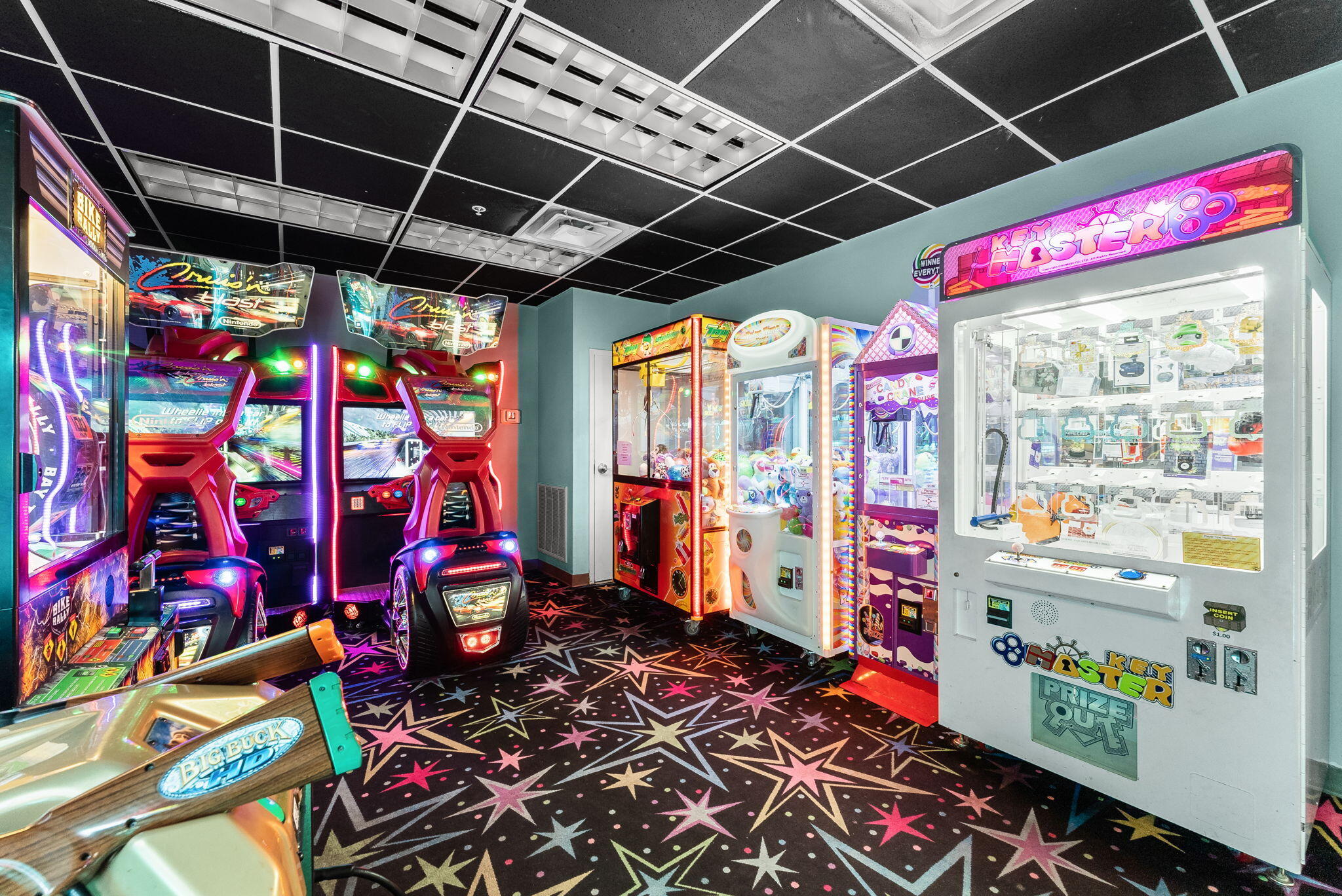 16819 Front Beach Road, Unit 405 Panama City Beach, FL 32413 - Photo 36 of 48 a storage area with a lot of stuff