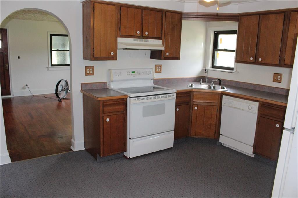 206 Vernon Road Greenville, PA 16125 - Photo 9 of 26