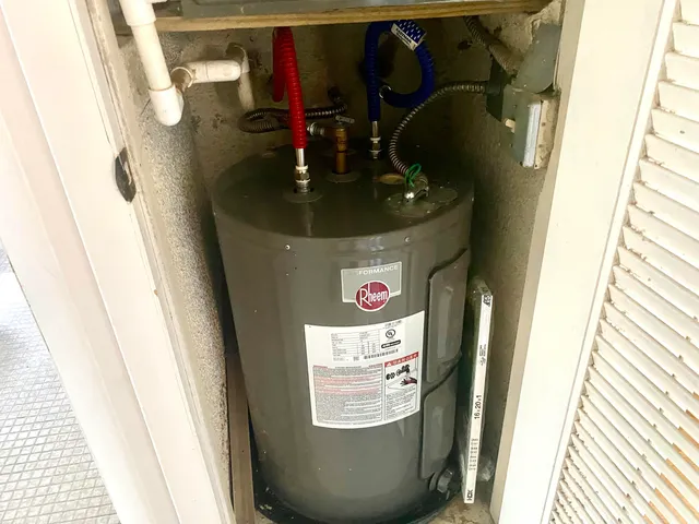 $1,800 | 441 Burgundy North, Delray Beach, FL 33484