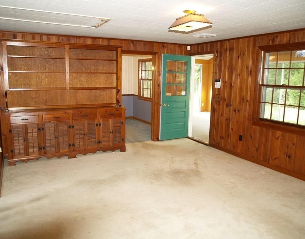 15 Clarissa Road Chelmsford, MA 01824 - Photo 13 of 22 an empty room with windows
