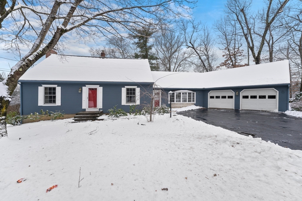 15 Country Hill Road Sturbridge, MA 01566 - Photo 38 of 41 a view of a house with a snow on the road