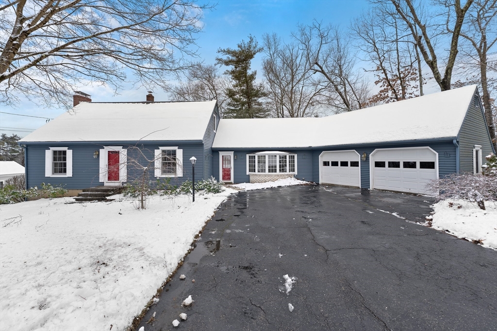 15 Country Hill Road Sturbridge, MA 01566 - Photo 41 of 41 a view of a yard in front of a house