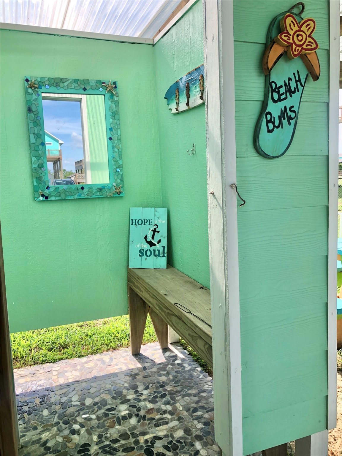 911 E Road Crystal Beach, TX 77650 - Photo 13 of 18 a view of entryway