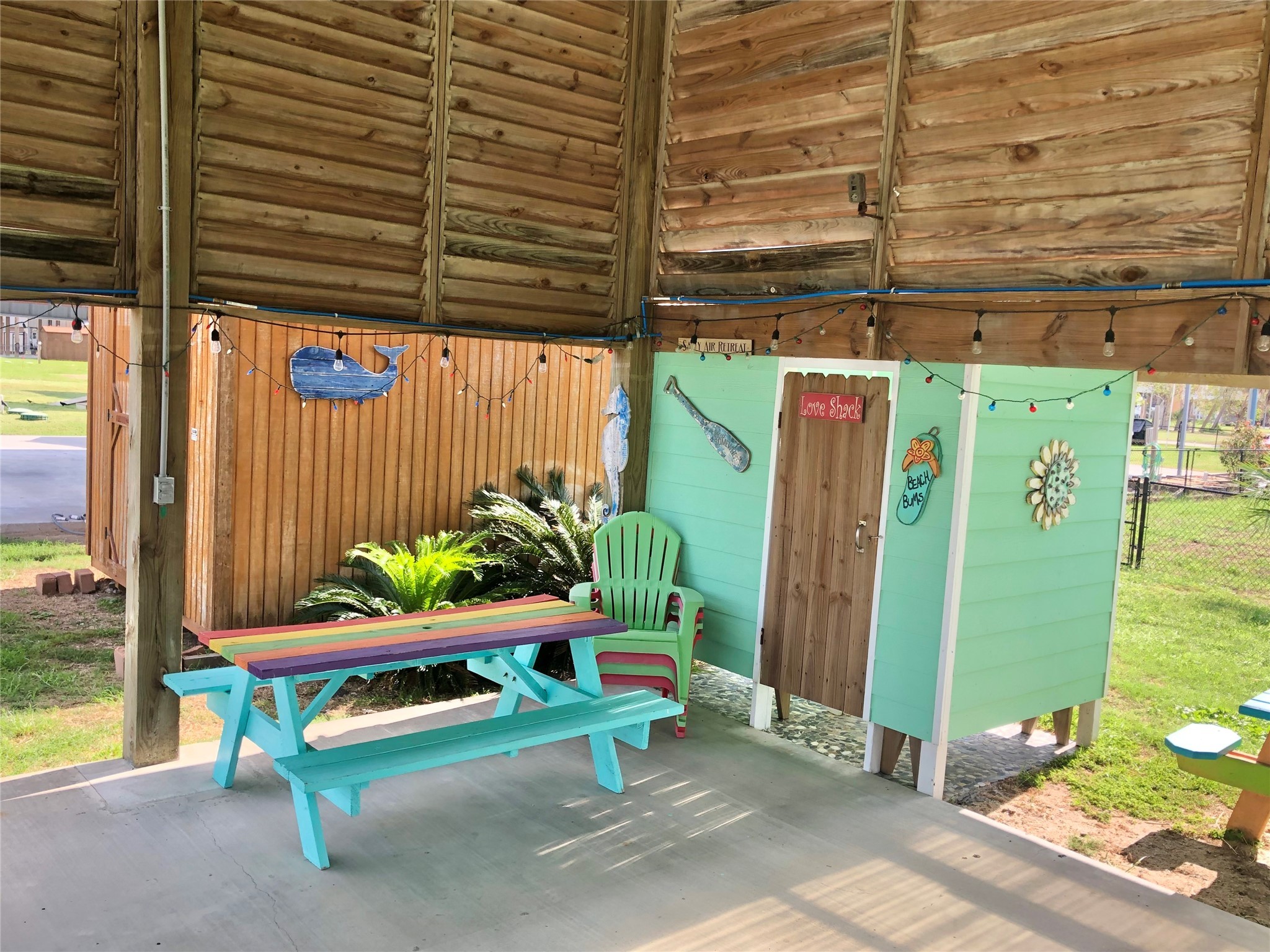 911 E Road Crystal Beach, TX 77650 - Photo 7 of 18