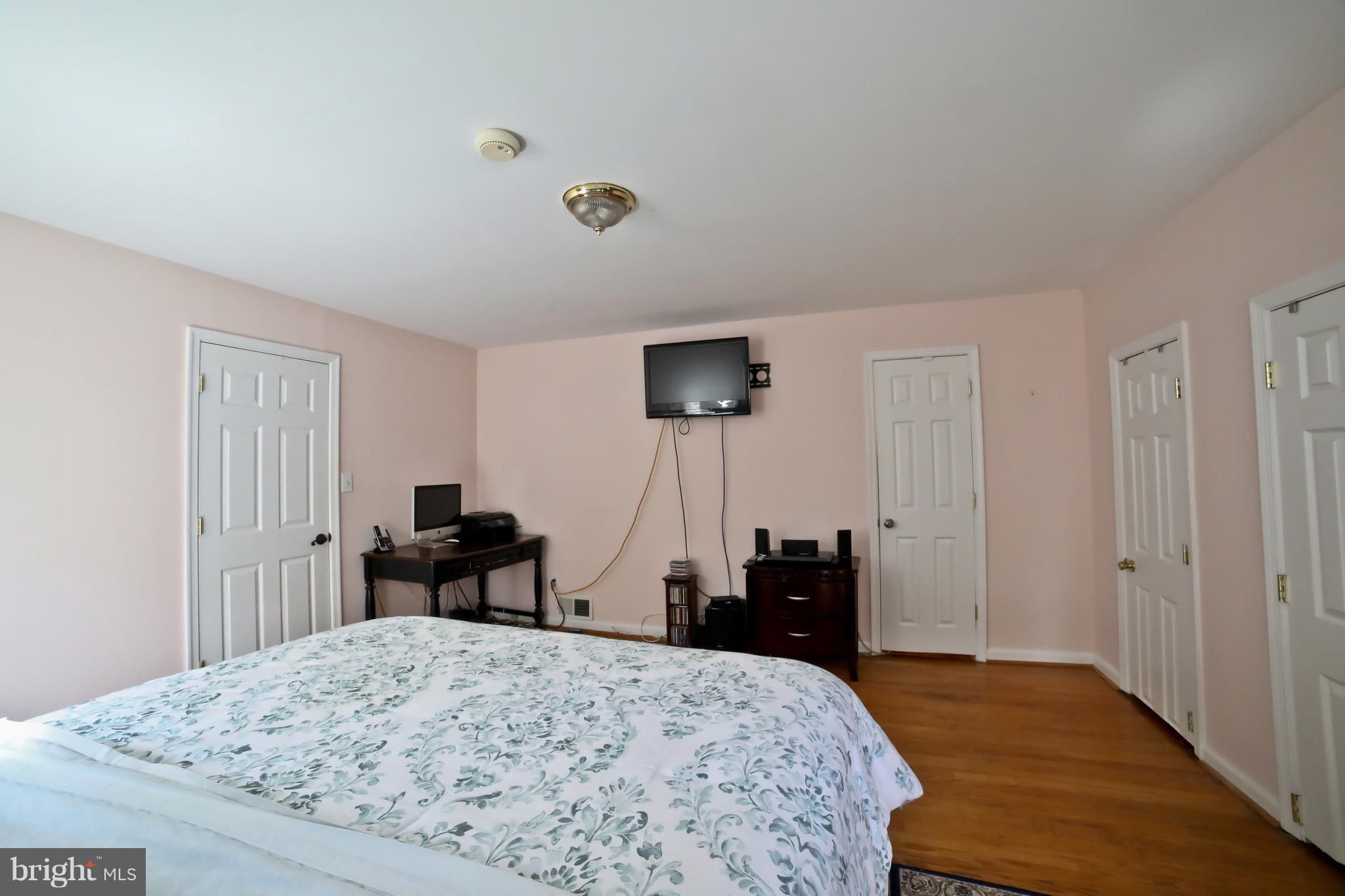9501 Good Luck Road Lanham, MD 20706 - Photo 14 of 27 Bedroom (Master)