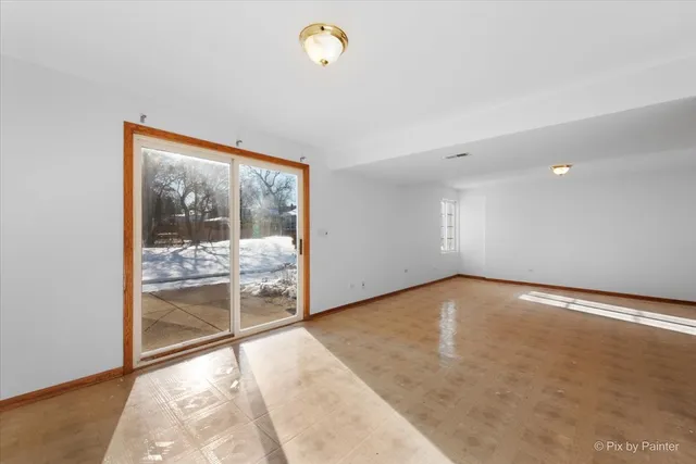 $270,000 | 1740 Pine Street, McHenry, IL 60051