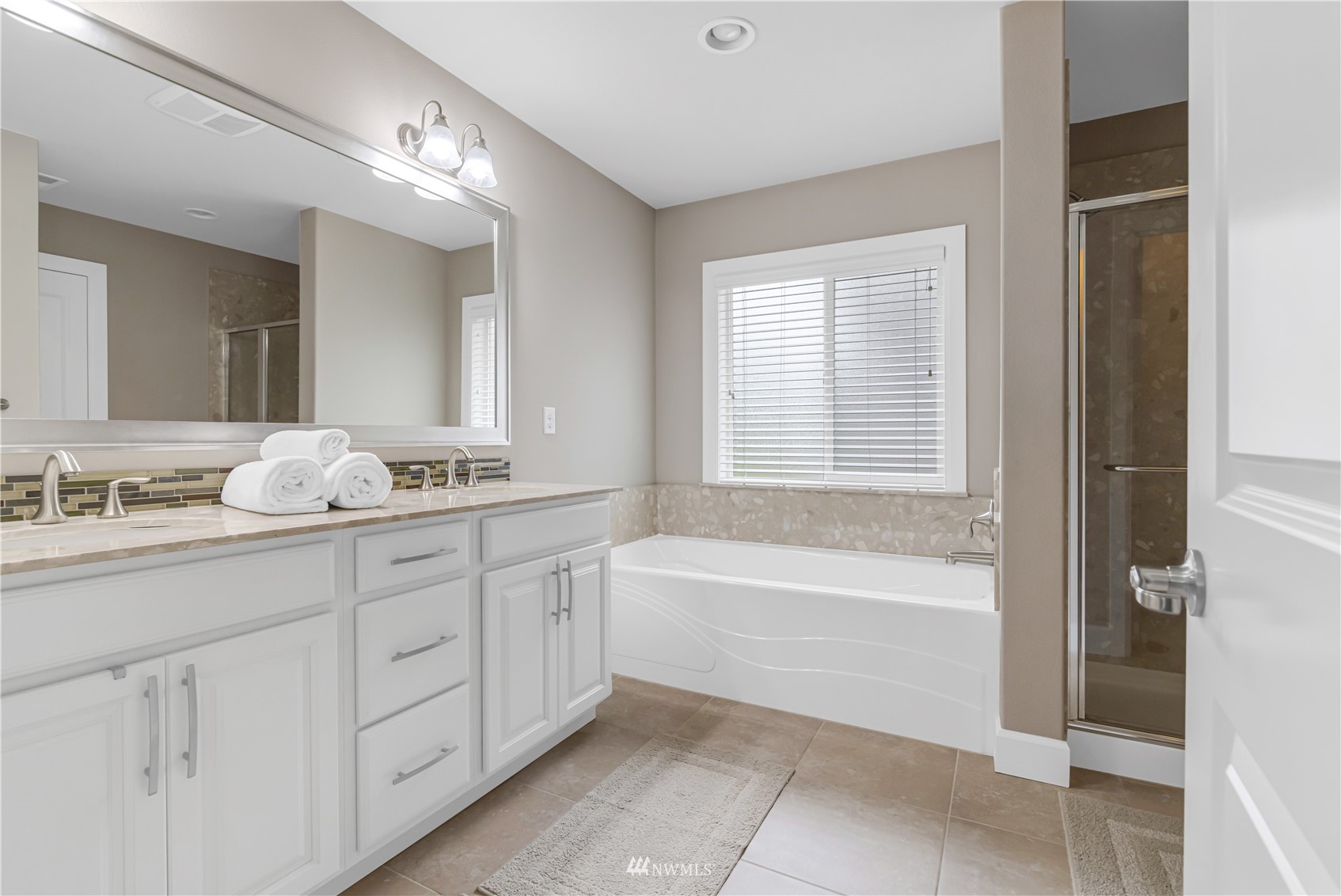 17425 42nd Avenue Southeast Bothell, WA 98012 - Photo 25 of 39 Gallery Image 25