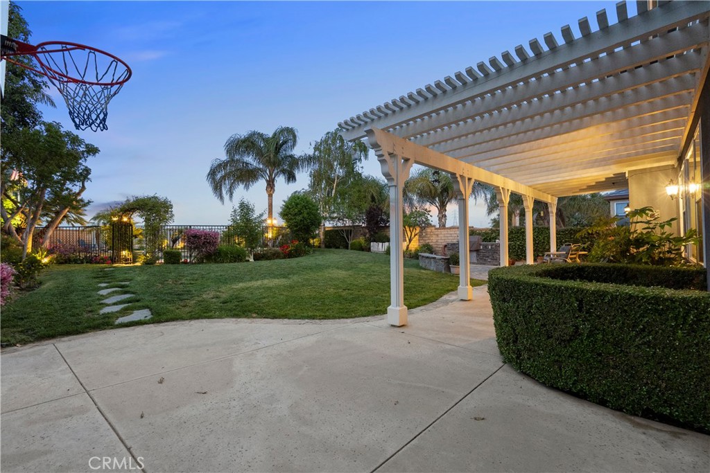 28834 Rock Canyon Drive Saugus, CA 91390 - Photo 54 of 58 a house with garden in front of it